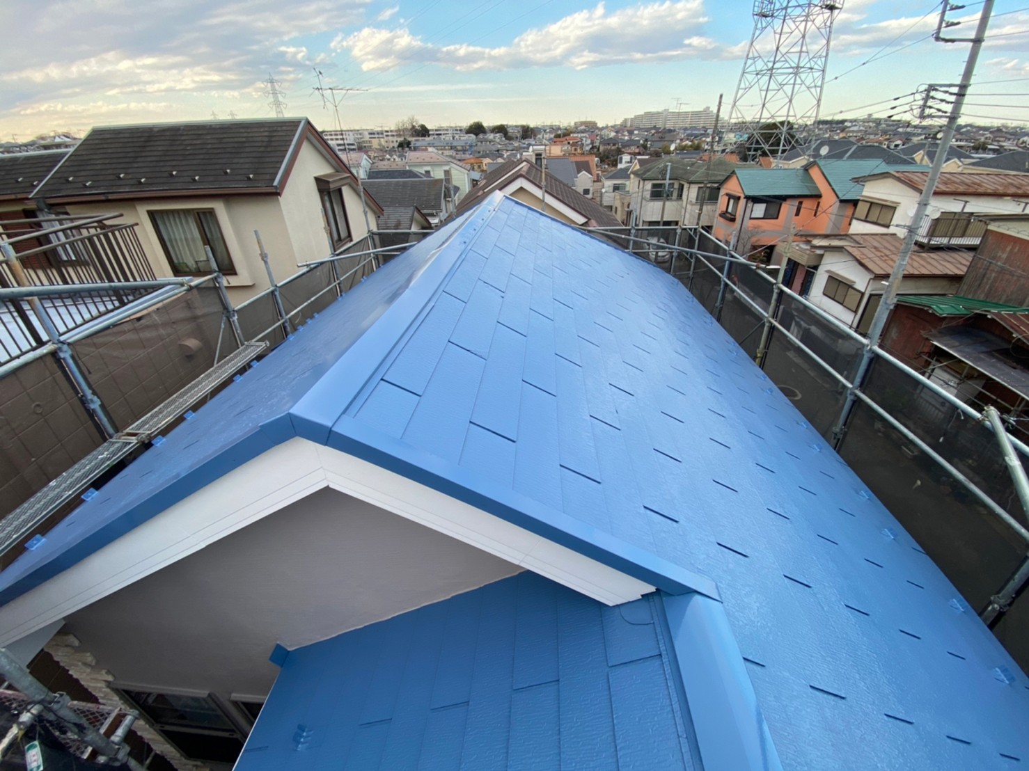 横浜市港北区F様邸|屋根塗装|施工後|青色