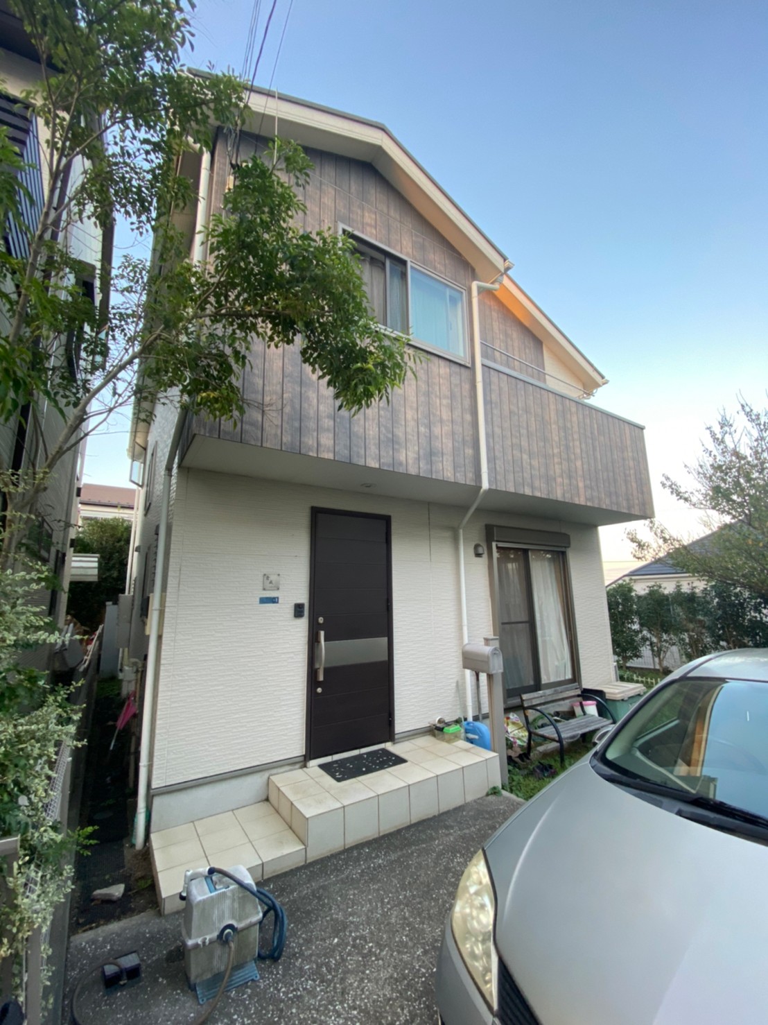 横浜市鶴見区K様邸|外壁塗装|施工前|玄関側外観